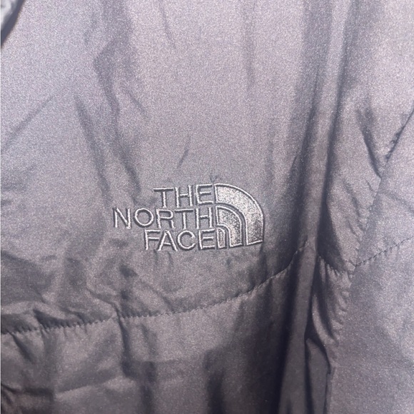 Black XL gently used north face jacket - Picture 3 of 6